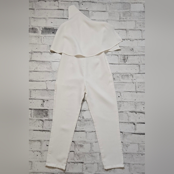 Missguided One Shoulder White Jumpsuit - Picture 7 of 11